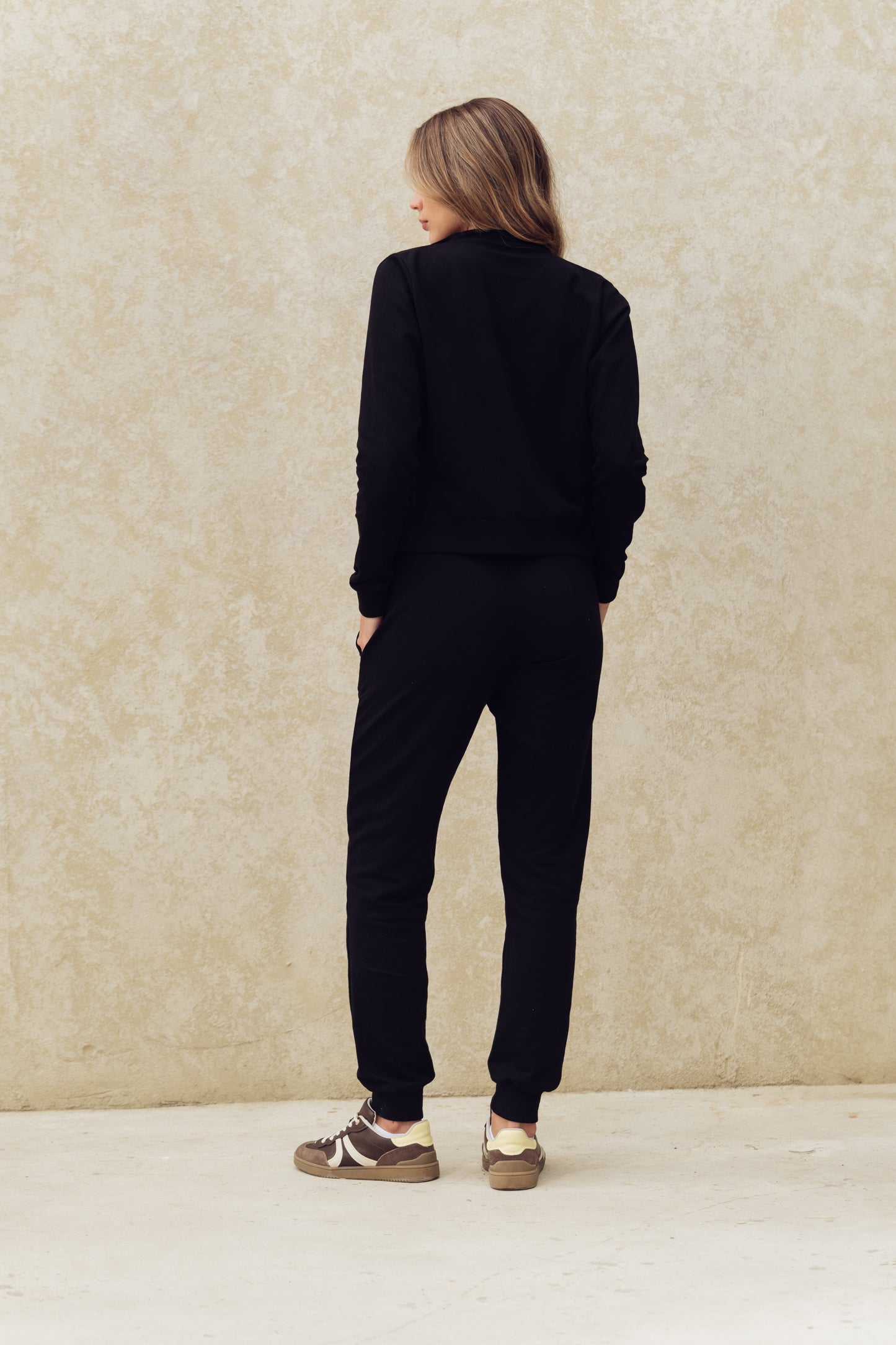 AURA SET / BLACK
