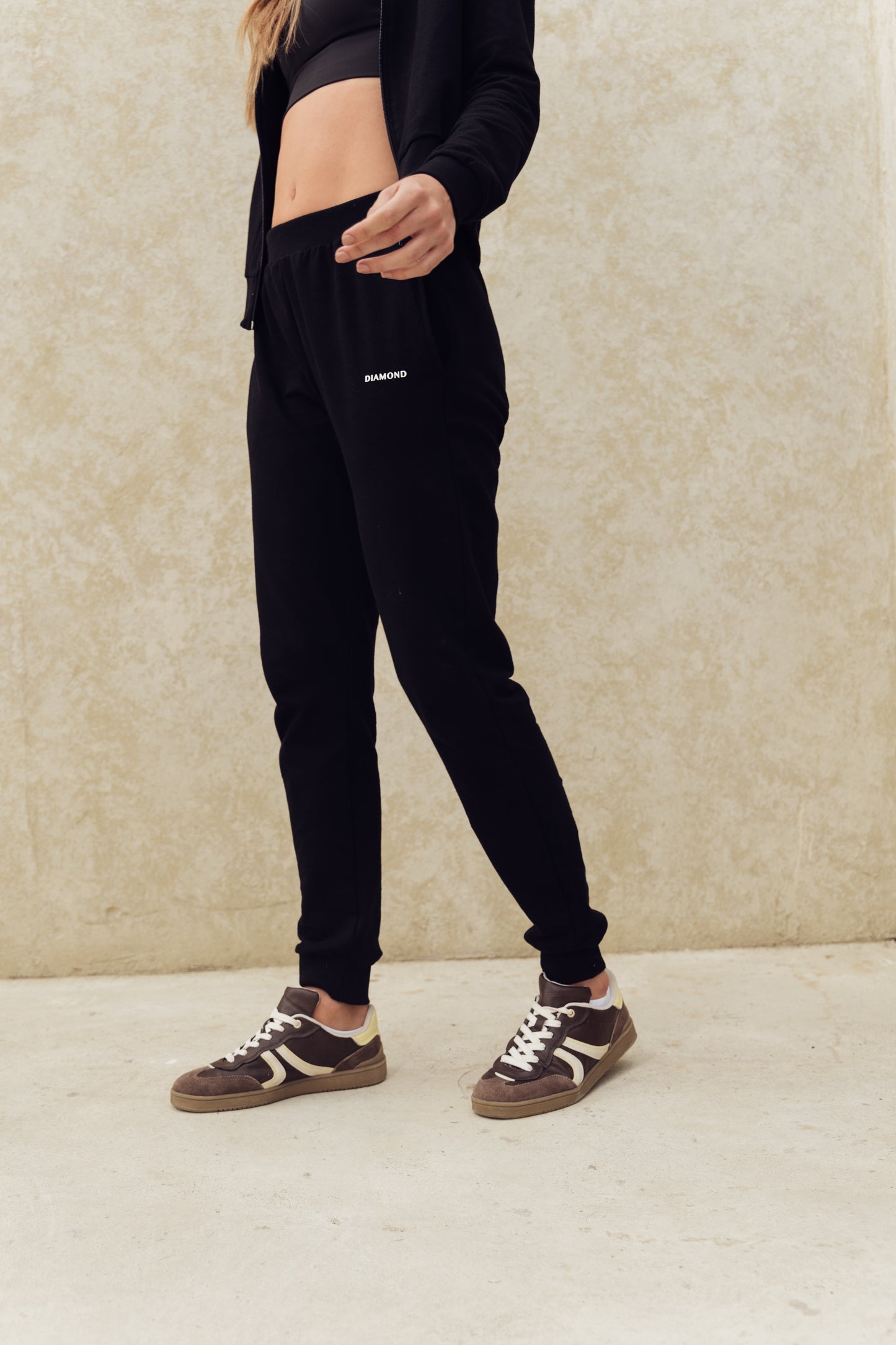 AURA SET / BLACK