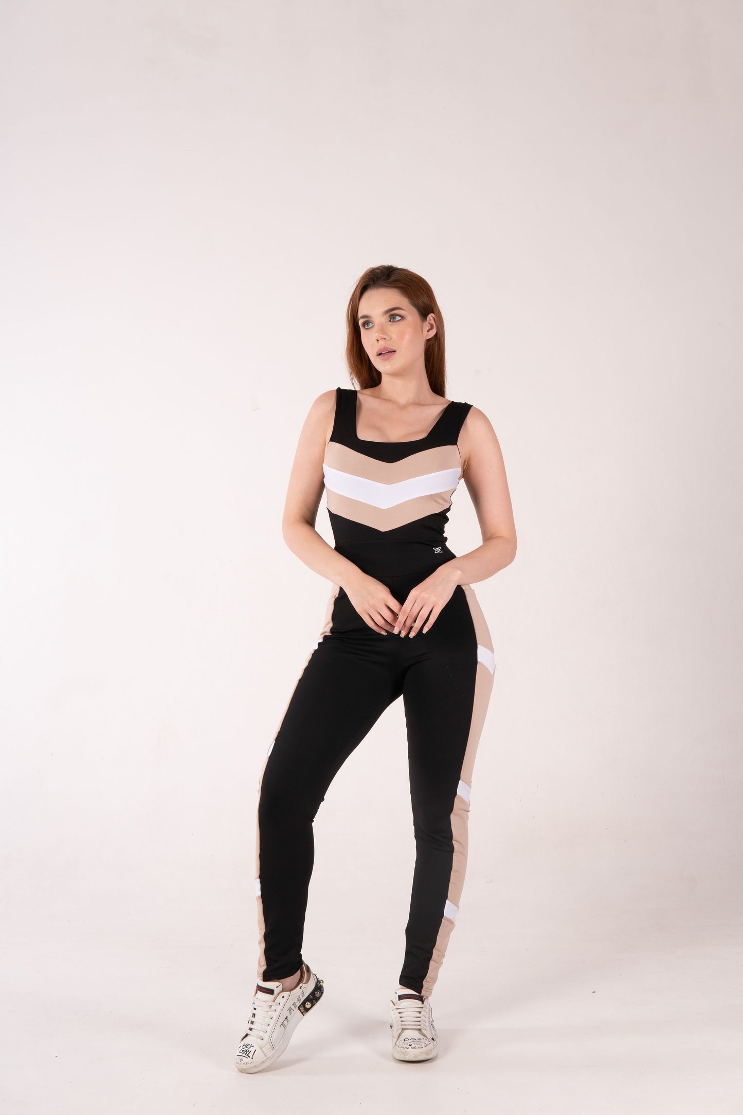 ENTERIZO ESSENTIAL / SAND, BLACK & WHITE