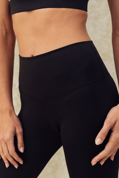 LIRA SET / BLACK