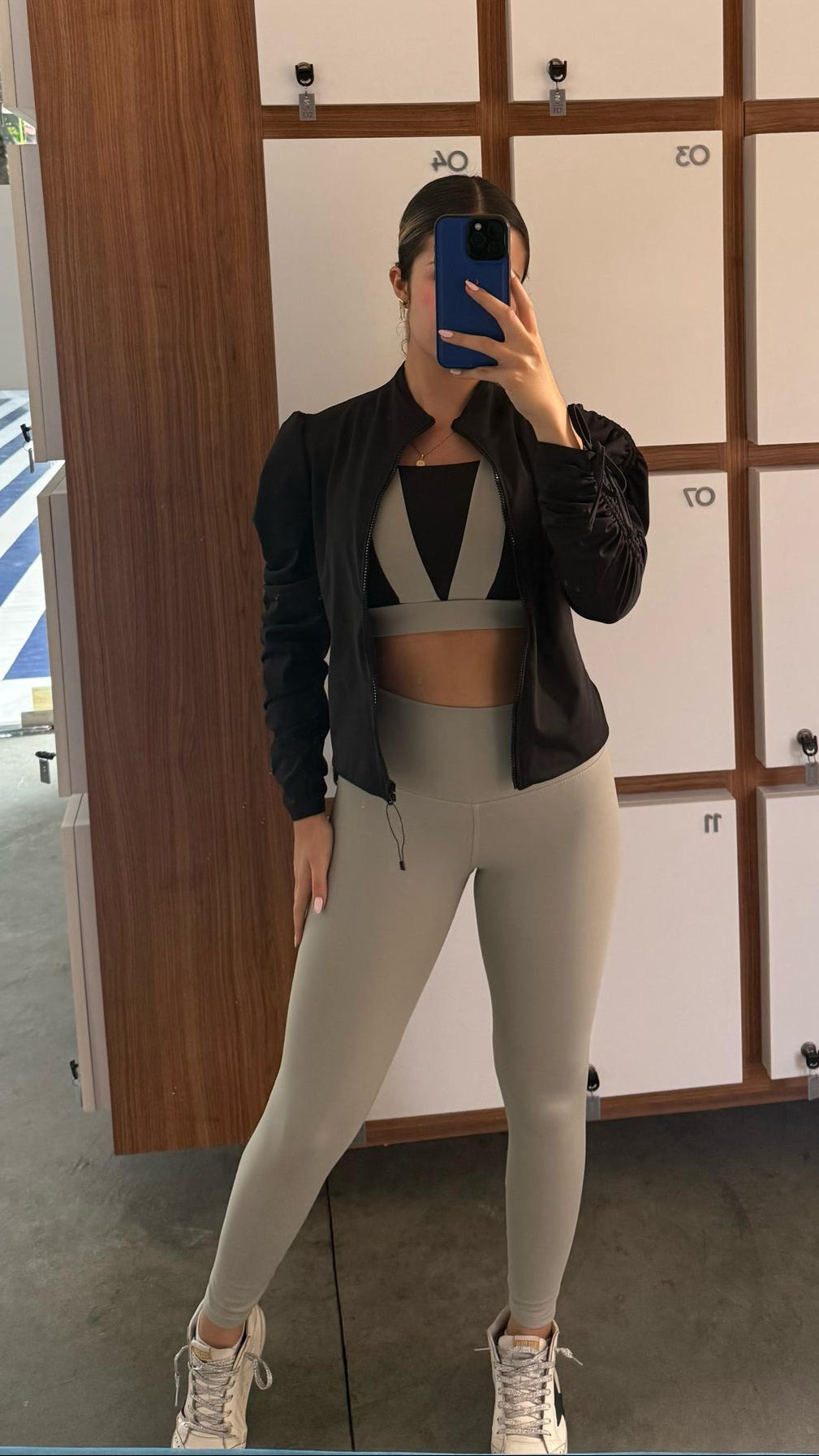 LIRA SET  /  GREY